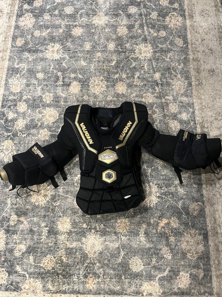 Large 2023 Vaughn V10 Goalie Chest Protector (Used)