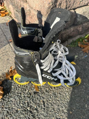 CCM Super Tacks 9350 Inline Skates Regular Width Size 7 (Used)