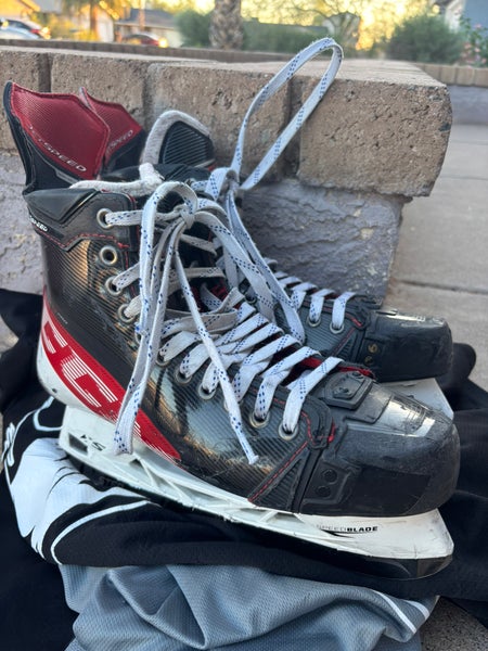 CCM JetSpeed FT4 Pro Hockey Skates Regular Width 9.5 (Used)