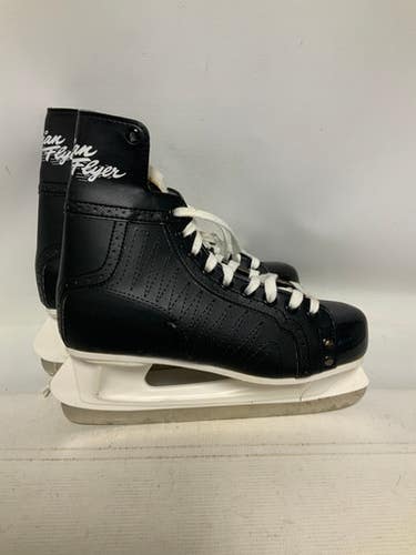 Used CANADIAN FLYER Senior Hockey Skate Senior 10 11823-S000035632