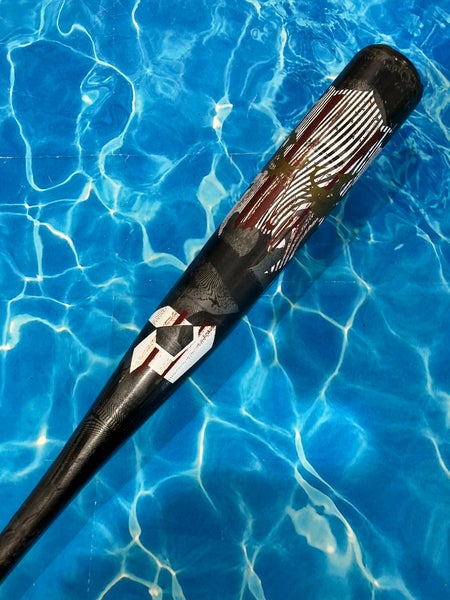 2022 DeMarini Voodoo One Alloy Bat BBCOR Certified (-3) Alloy 30 oz 33" (Used)