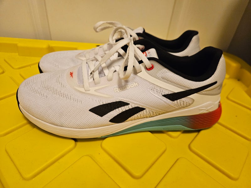 Size M 10.5 (W 11.5) Reebok (Used)