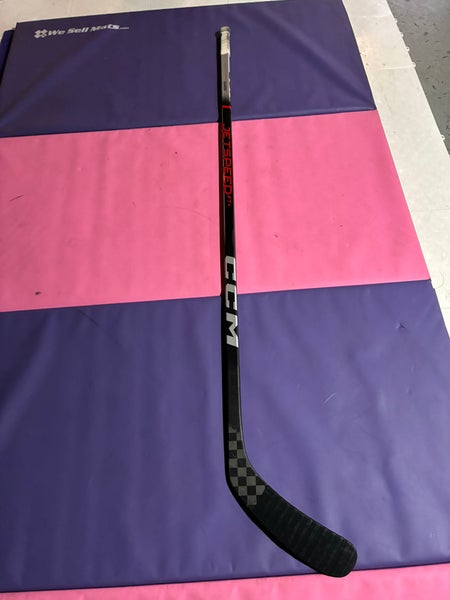Senior CCM JetSpeed Right Handed Hockey Stick P29 (Used)