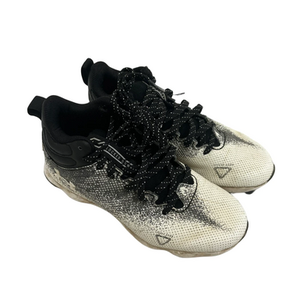 Used Under Armour SPOTLIGHT FRANCHISE Jr FB Cleats Black And White Junior 02 11692-S000142844