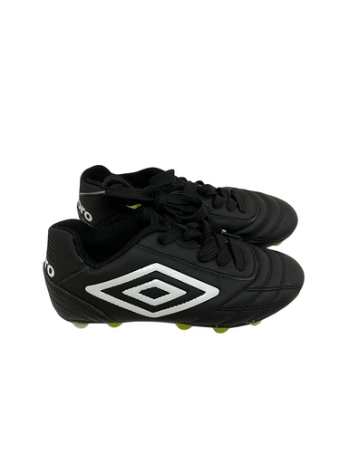 Used Umbro Soccer Cleats Black Youth 11.0 11692-S000142912
