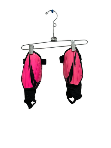 Used Nike Soccer Shin Guards Junior Pink MD 11692-S000142941
