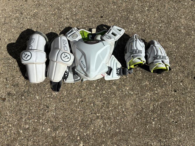 Lacrosse Bag & Protective Gear (Chest/Elbows/Gloves)