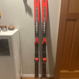 2022 Atomic G9 Redster Race GS with bindings.