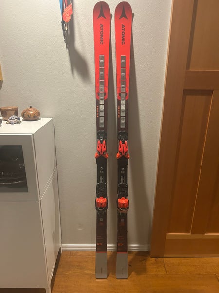 2022 Atomic G9 Redster Race GS with bindings.