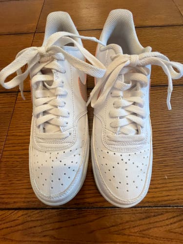 White Adult Women's Size 9 Nike Court Vision Low Shoes (Used)