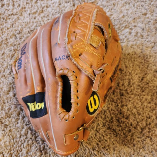 Wilson RH Elite Series A1610 Elite 1 Baseball Glove 13" (Used)