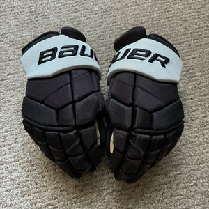Bauer Supreme 2S Pro Gloves 14" Pro Stock LA Kings Kyle Clifford