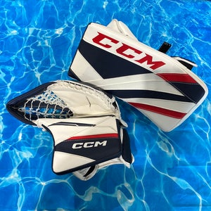 Junior CCM Axis 2.5 Goalie Glove & EFlex 5.5 Blocker | Regular (Used)