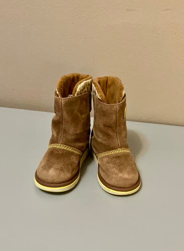 Sorel Rylee Kids Suede Leather Sherpa Winter Snow Boots ~ Size 9 (VGUC)