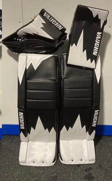 Used 33" Vaughn Velocity V9 Goalie Leg Pads Pro Stock - Pixallo.store (READ DESCRIPTION)