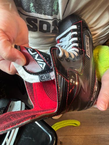 2019 Bauer Vapor X2.7 Hockey Skates Size 5 (New)