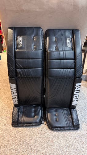33" Vaughn V10 Pro Carbon Regular Goalie Full Set (Used)