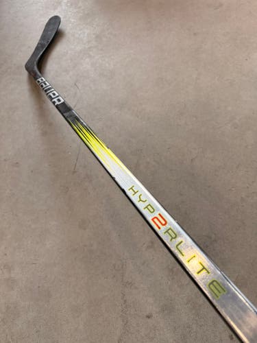77 Flex P92 Senior Bauer Vapor Hyperlite 2 Right Hand Hockey Stick Pro Stock (USED)