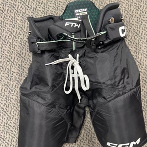 USED ONCE Junior Medium CCM FTW Women’s Hockey Pants (Used)