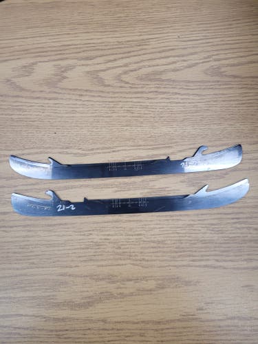 Bauer Fly-Ti 272 #21-2 (Used)