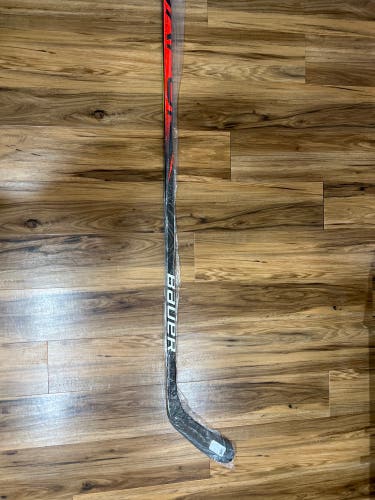 Senior Bauer Vapor Team Left Hand Hockey Stick P28 (New)