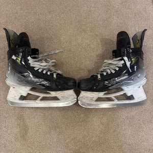 Bauer Vapor Hyperlite 2 Hockey Skates Size 8.5 Fit 1 (Blades included)