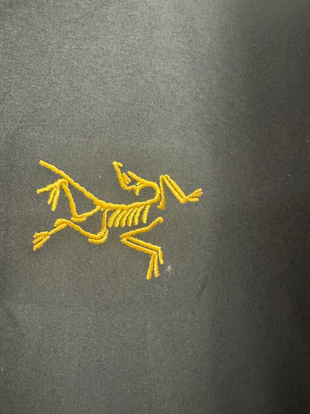 Black Men's Adult Large Arc'teryx Jacket (Used)