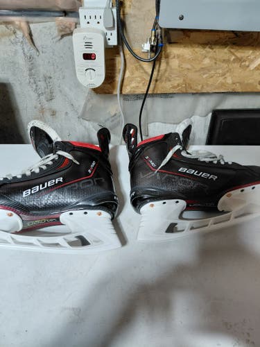 Bauer Vapor 3X Pro Hockey Skates 10 (Used)