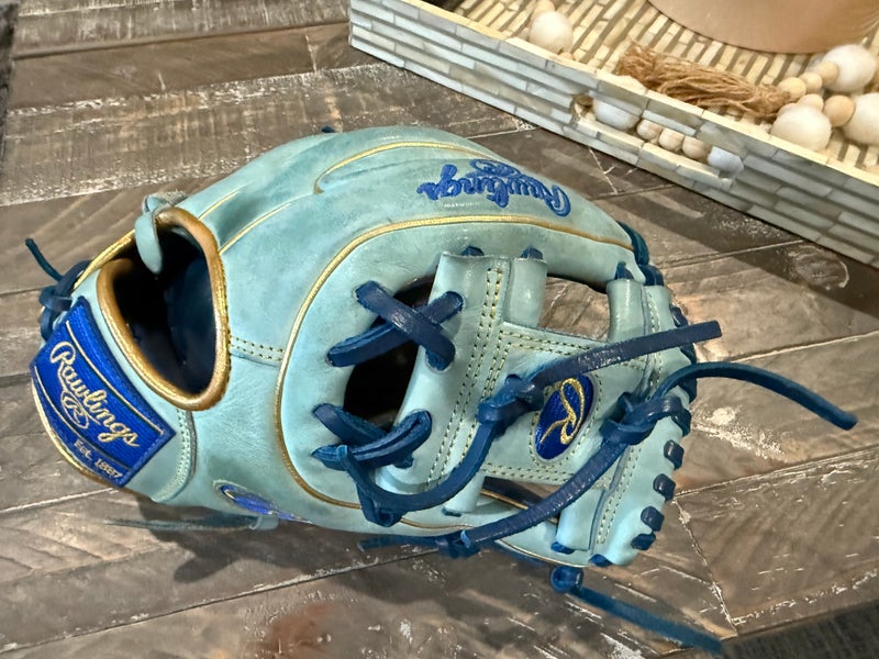 2023 Rawlings Heart of the Hide RH Infield Baseball Glove 11.25" (Used)