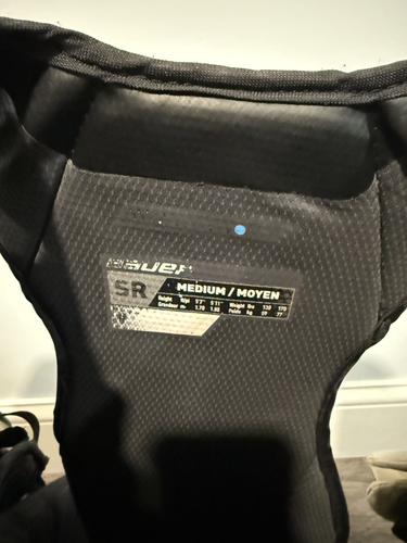 Medium 2022 Bauer Hyperlite Goalie Chest Protector (Used)