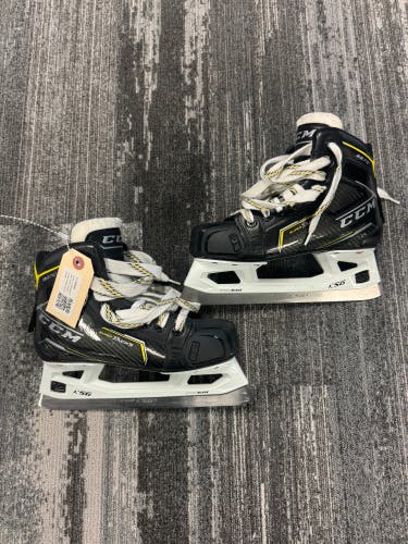 Junior CCM Super Tacks 9370 Hockey Goalie Skates Size 3 (Used)