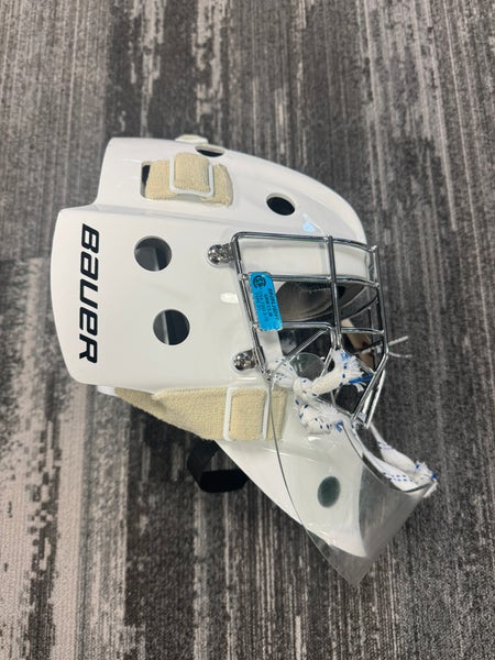 White Junior Bauer 930 Goalie Mask (Used)