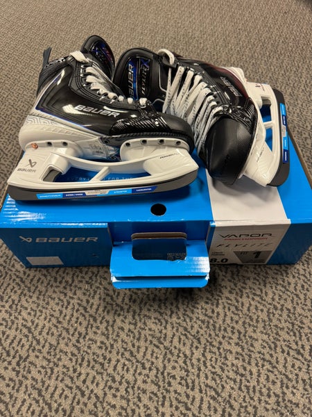 Bauer Vapor Flylite Hockey Skates 8 (New) Fit 1