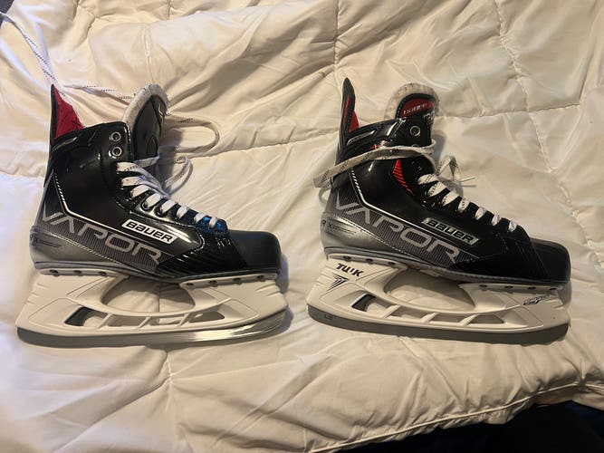 2021 Bauer Vapor X3.7 Hockey Skates Extra Wide Width 10 (Used) - Like New
