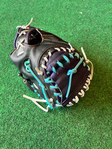 Wilson A2000 RH Catcher's Glove 32.5" (Used)