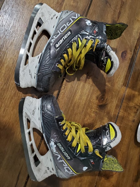 Bauer Vapor 3X Hockey Skates Regular Width Size 2.5 (Used)