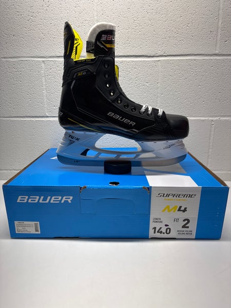 2022 Bauer Supreme M4 Hockey Skates Regular Width Size 14 (New)