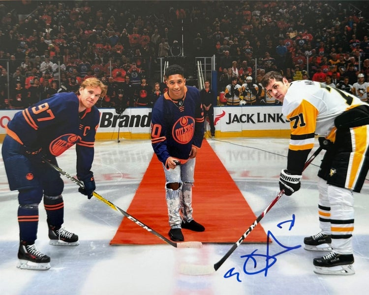 Evgeni Malkin Autographed 8x10 Photo