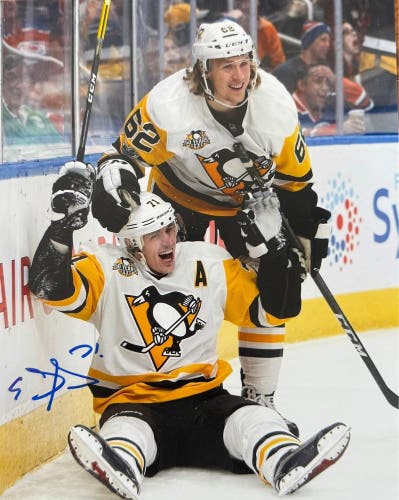 Evgeni Malkin Autographed 8x10 Photo