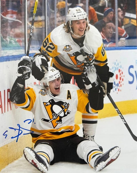 Evgeni Malkin Autographed 8x10 Photo