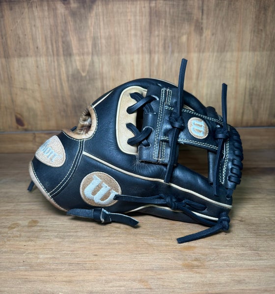 Wilson A2000 1786 11.5" Baseball Glove