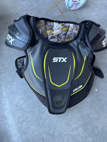 Large Youth STX Shoulder Pads (Used)