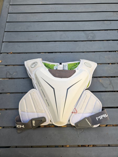 Medium Youth Maverik Max Shoulder Pads (Used)
