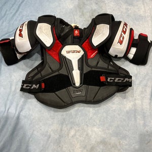 Medium Junior CCM JetSpeed FT4 Pro Shoulder Pads (Used)