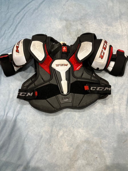 Medium Junior CCM JetSpeed FT4 Pro Shoulder Pads (Used)