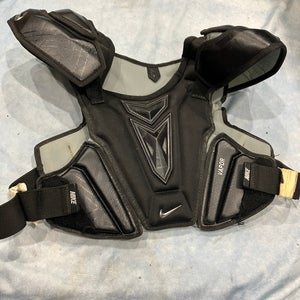Medium Adult Nike Vapor Shoulder Pads (Used)