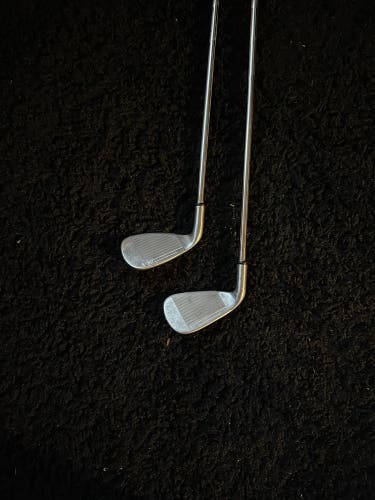 Men's Strata 6 Iron and 8 Iron Right Handed Regular Flex Steel Shaft (Used)