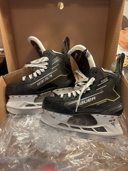 Bauer Supreme M40 Hockey Skates Size 5.5 (Used)