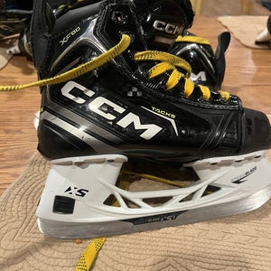 2024 CCM Tacks XF 80 Hockey Skates Regular Width Size 2 (Used)