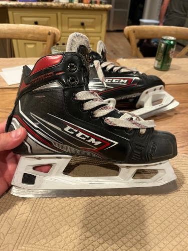 2019 CCM Jetspeed FT480 Hockey Goalie Skates Size 4.5 (Used)